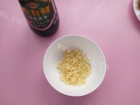 美味的姜汁松花蛋做法图解3)