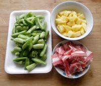 常吃不腻的芸豆炖土豆做法图解1)