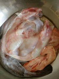 「自制」丑鱼豆腐汤做法图解4)