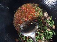 下酒菜豆角炒肉做法图解11)