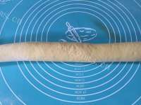 美味的南瓜蝴蝶卷做法图解11)