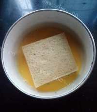 美味牛油果西多士做法图解7)