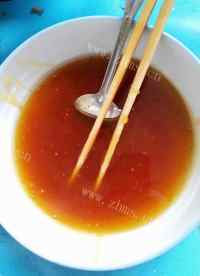 自制五仁月饼做法图解1)