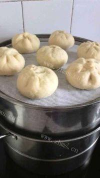 自制梅菜肉包做法图解10)