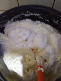 鲜美可口的牛轧糖做法图解6)