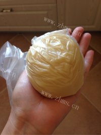 自制广式红豆月饼做法图解9)