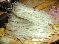 白菜猪肉炖粉条做法图解6)