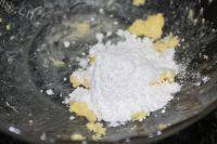 香软的椰蓉排包做法图解1)