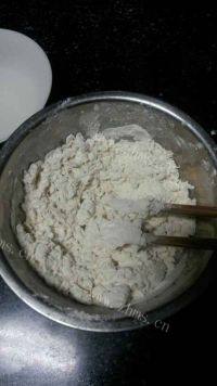 美味的牛肉饼做法图解2)