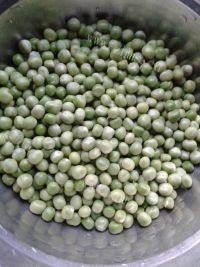 家常菜豌豆炒肉末做法图解1)