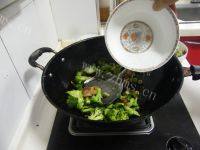 简易版-西兰花炒肉