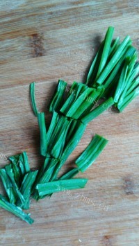 家常菜蒜香豆腐做法图解3)
