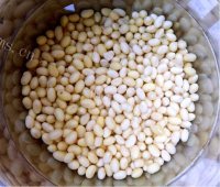 雪里蕻拌金豆做法图解1)