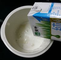 自制芒果酸奶做法图解4)
