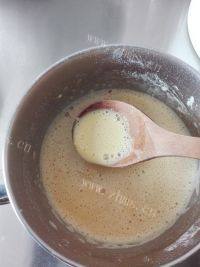 美味的酸辣豌豆凉粉做法图解2)