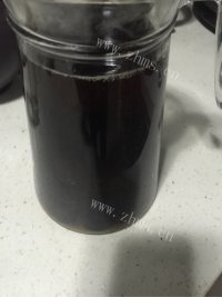 自制黑枣酒做法图解4)