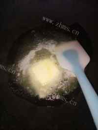 唇齿留香的花生牛轧糖做法图解3)