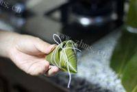 五香粉蒸肉粽做法图解10)