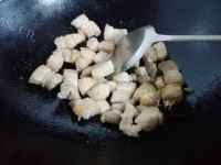 美味的焦糖啤酒红烧肉做法图解7)