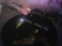DIY奶白鲫鱼汤做法图解6)
