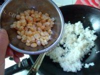 雪人炒饭便当做法图解4)