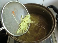 开胃的凉拌什锦土豆丝做法图解6)