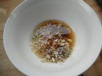 超级简单的凉拌菠菜做法图解8)