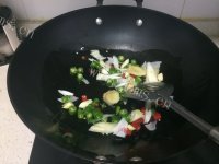 家常菜土豆焖排骨做法图解3)