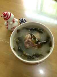 美味的海带大骨汤