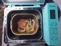 美味的面包机版盐焗虾做法图解8)