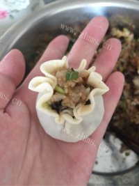 自制糯米烧麦做法图解12)