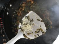 肉家常丝炒雪菜做法图解6)