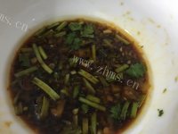 美味蒸汽鸡肉杂菇火锅做法图解7)