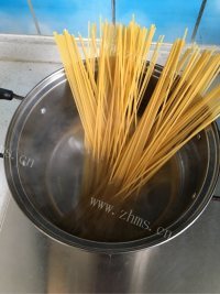 鲜美可口的意大利面做法图解3)