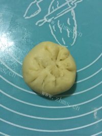 自制酥皮五仁月饼做法图解13)