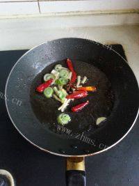 老爸做的梅菜扣肉做法图解6)