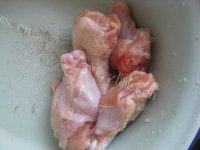 美味的蒜香鸡翅根做法图解1)