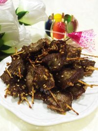 油而不腻的牙签牛肉做法图解8)