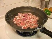 家常菜土豆炖肉排做法图解2)