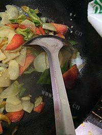 营养丰富的青椒炒土豆片
