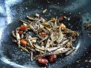百吃不厌的爆炒小鱼干