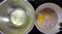 美味的蒸燕麦蛋糕做法图解2)