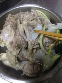 DIY羊汤烩面做法图解4)