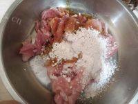 家庭版水煮肉片做法图解2)