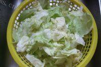 家常菜肉末卷心菜做法图解2)