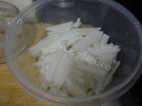美味的羊排萝卜汤做法图解6)