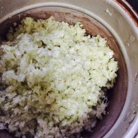 美味的白菜肉包做法图解6)