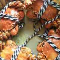 美味的虾米鱿鱼螃蟹粥的做法图解二