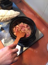 营养丰富的黄焖鸡做法图解3)
