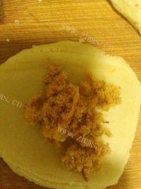 口感不错的苏式肉松月饼做法图解21)